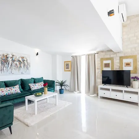 Zara Apartament Pašman