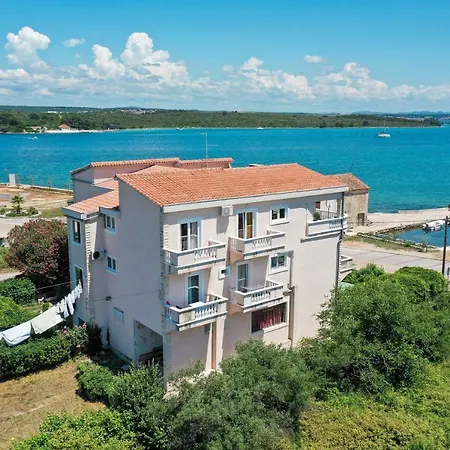 Apartament Zara Pašman