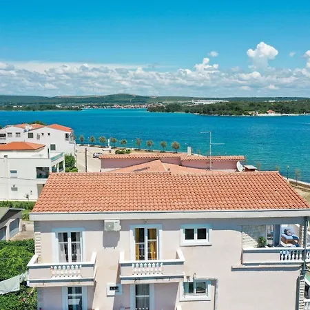 Apartament Zara Pašman