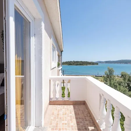 Zara Apartament *