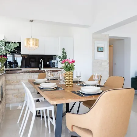 Zara Apartament