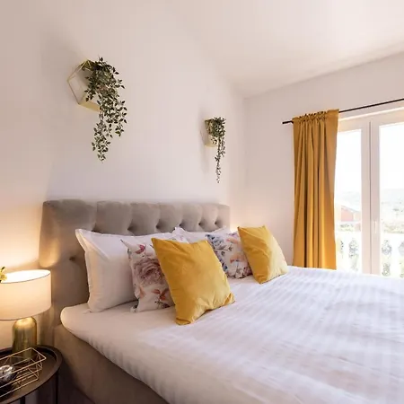 Apartman Zara *