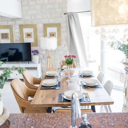 Zara Apartman