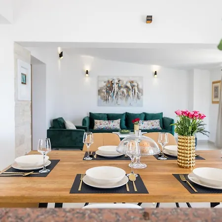 Zara Apartament *