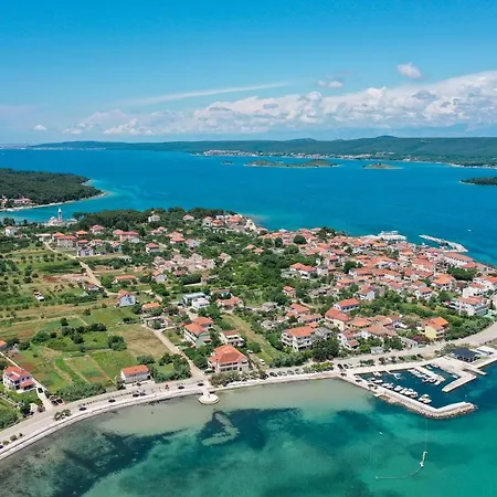 Zara Apartament *