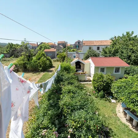 Apartman Zara *